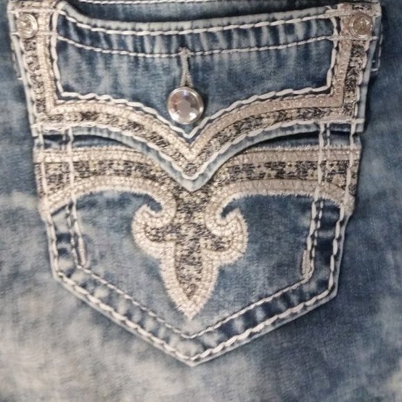 ❤️ROCK REVIVAL❤️ HANAYA ACID WASH EMBELLISHED EASY SHORTS SIZE 29 - Picture 10 of 16